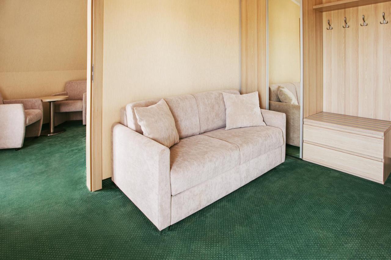 Villa Cannes 亚斯塔尔尼亚 外观 照片