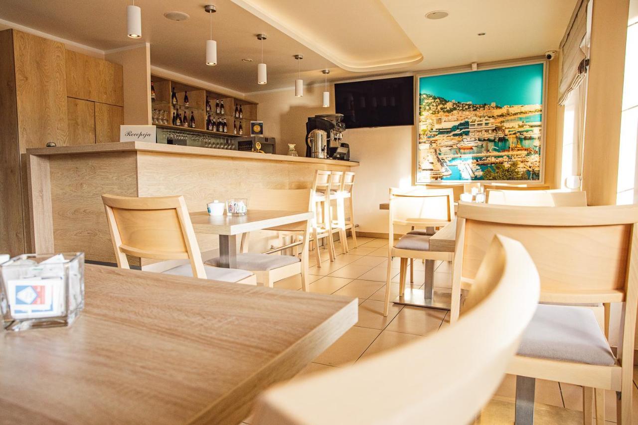 Villa Cannes 亚斯塔尔尼亚 外观 照片
